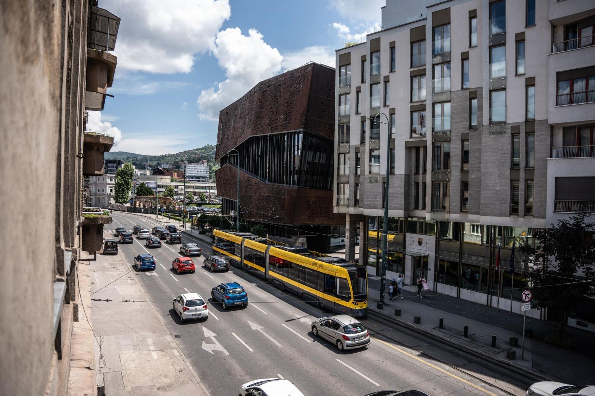 Azzurro City SJJ Eksteriør billede