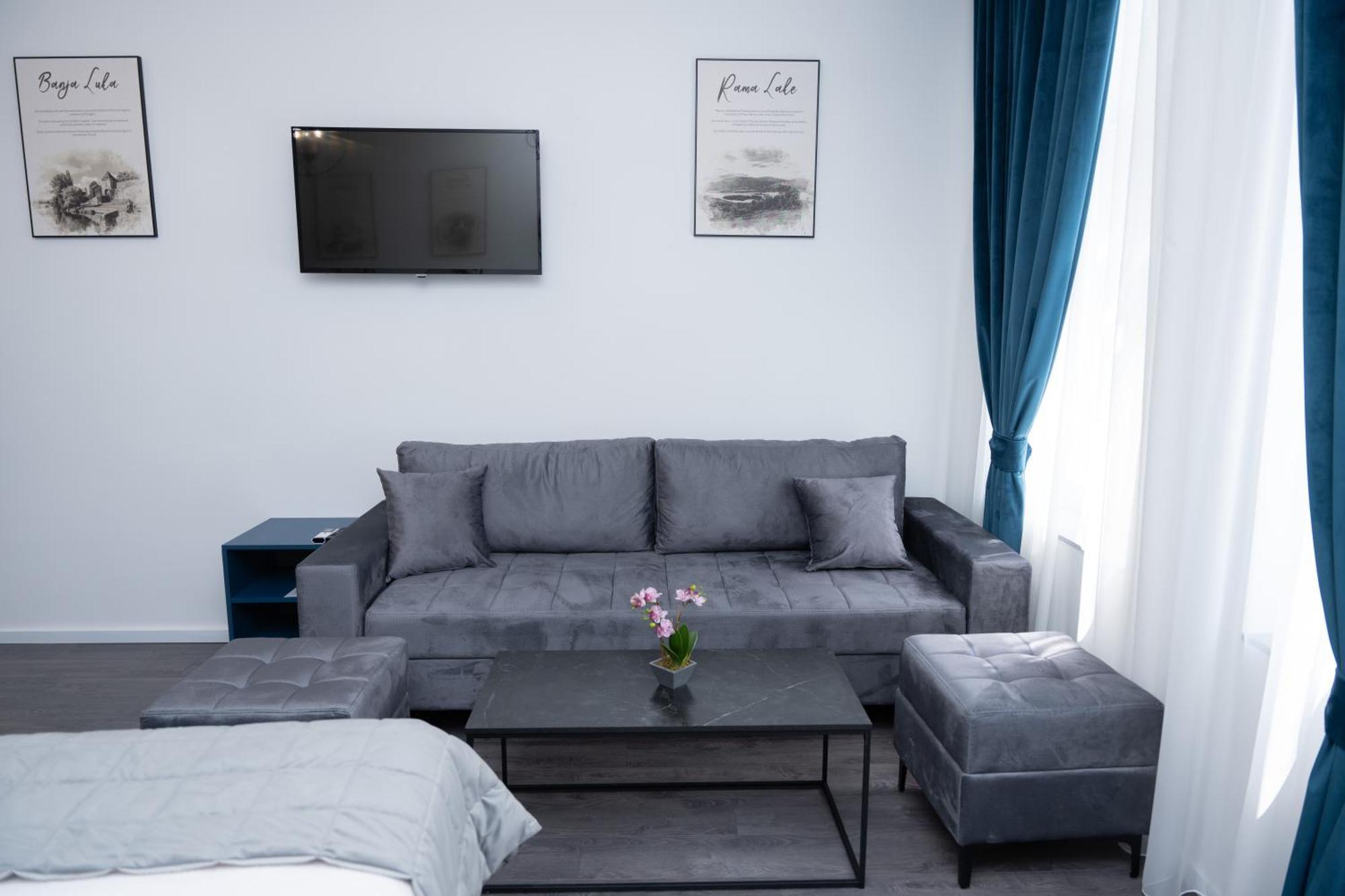 Azzurro City SJJ Eksteriør billede