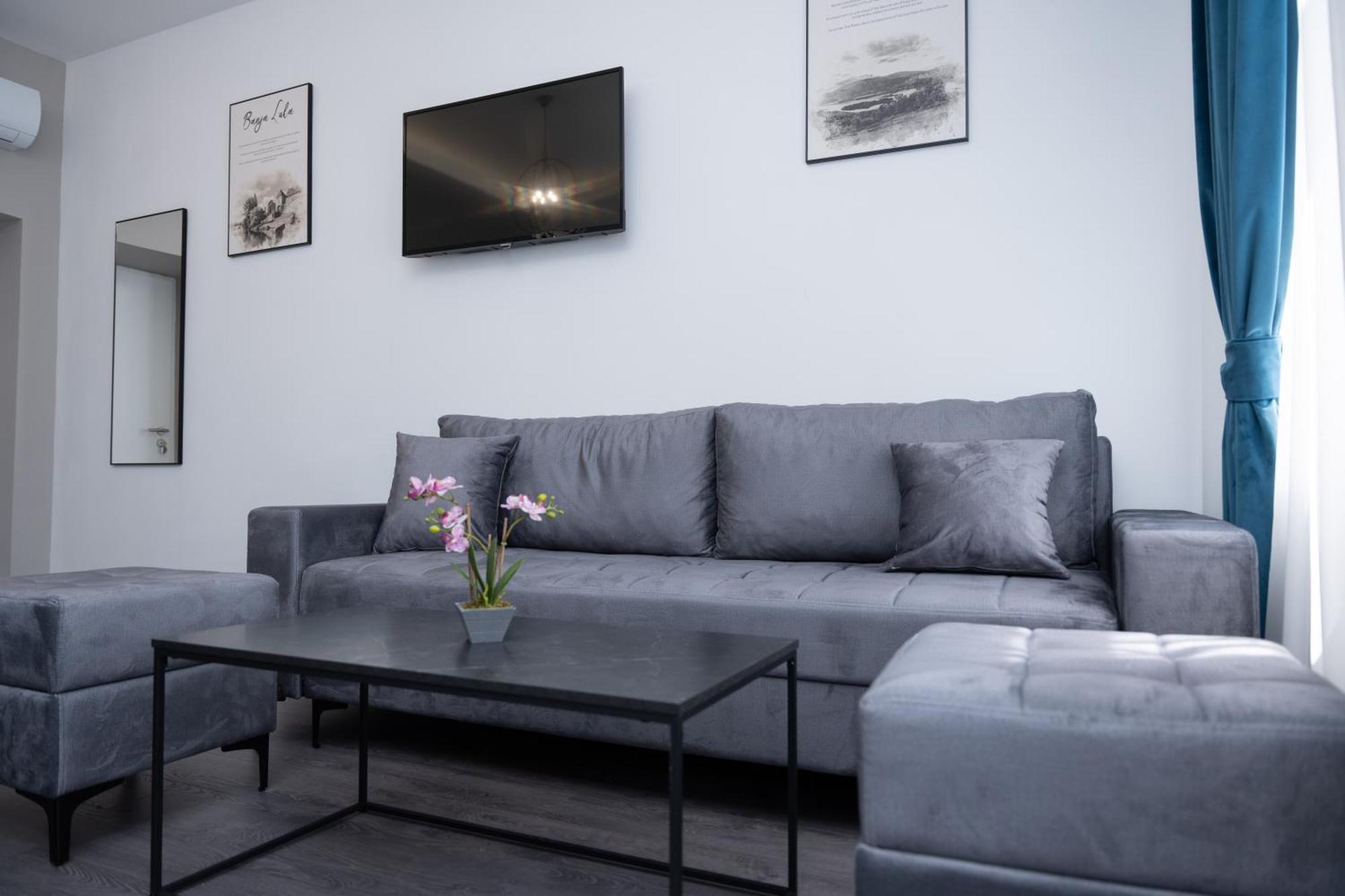 Azzurro City SJJ Eksteriør billede
