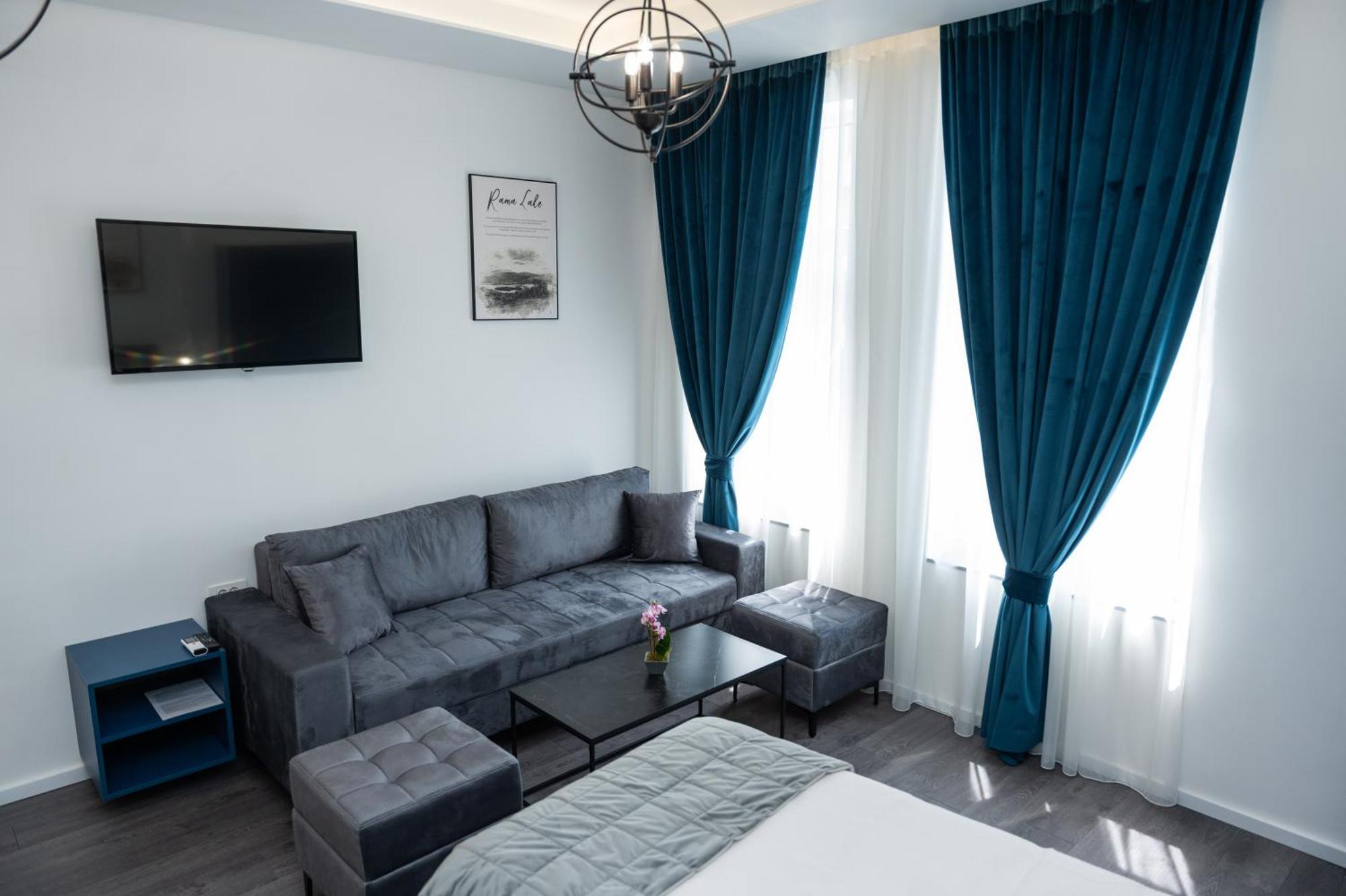 Azzurro City SJJ Eksteriør billede